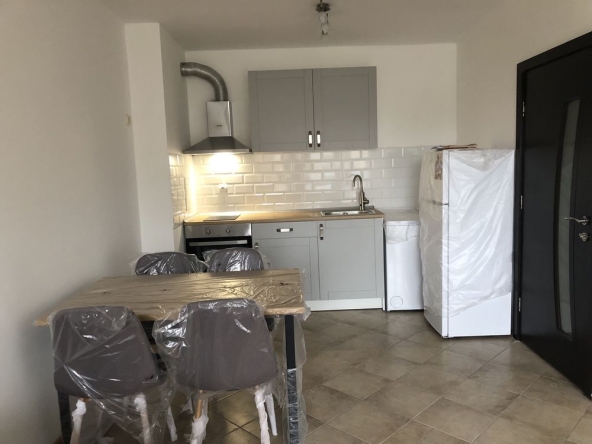 Дава се под наем Двустаен апартамент в Бургас, Меден рудник - зона А - 56 кв.м за 330 € - Снимка #1