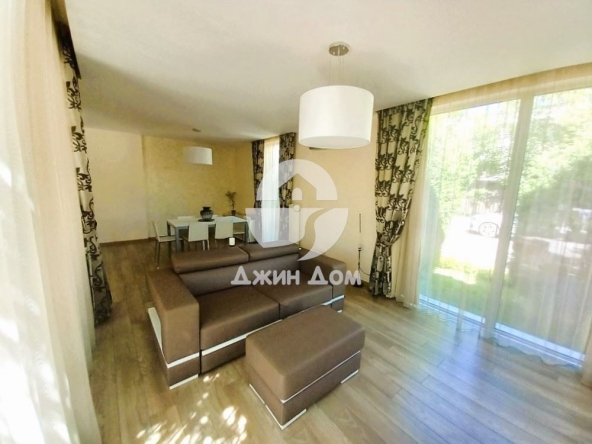Къща в Бургас, Сарафово - 220 кв.м за 1300 €/кв.м - Снимка #1