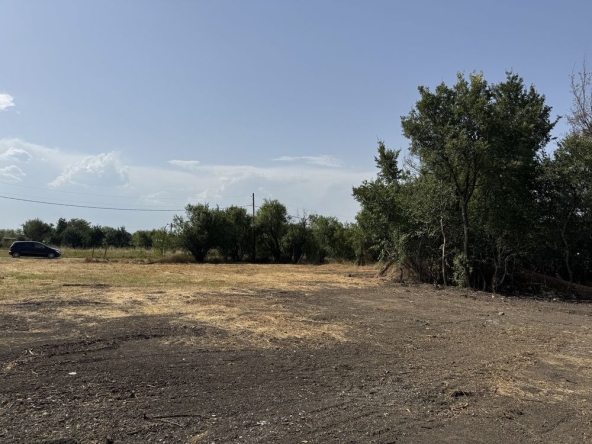 Парцел в с. Негованци, Област Перник - 1400 кв.м за 17 €/кв.м - Снимка #1