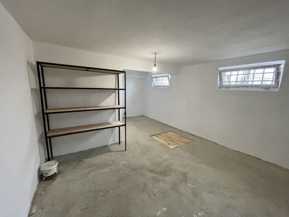 Дава се под наем Офис в Варна, Бизнес хотел - 17 кв.м за 198.9 € - Снимка #1