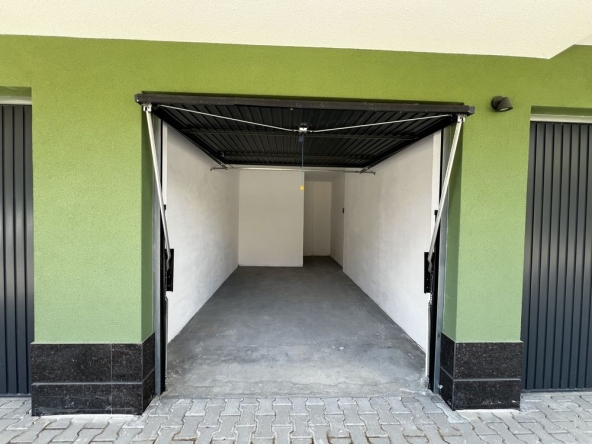 Дава се под наем Гараж / Паркомясто в София, Медицинска академия - 25 кв.м за 198.9 € - Снимка #1