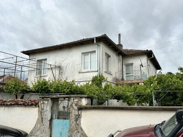 Къща в Пловдив, Каменица 1 - 160 кв.м за 318 €/кв.м - Снимка #1