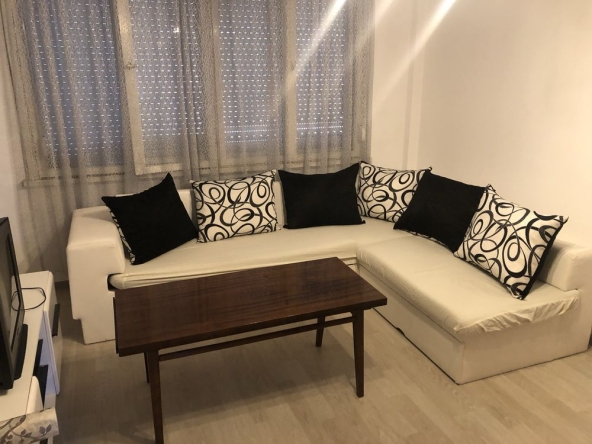 Дава се под наем Тристаен апартамент в Варна, Възраждане 3 - 58 кв.м за 357 € - Снимка #1