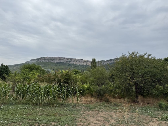 Парцел в Шумен, м-т Сакарка - 1234 кв.м за 51 €/кв.м - Снимка #1