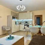 Дава се под наем Тристаен апартамент в Свети Влас - 110 кв.м за 1000 € - Снимка #1