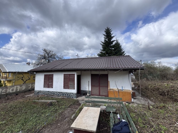 Къща в София, Докторски паметник - 60 кв.м за 76 €/кв.м - Снимка #1