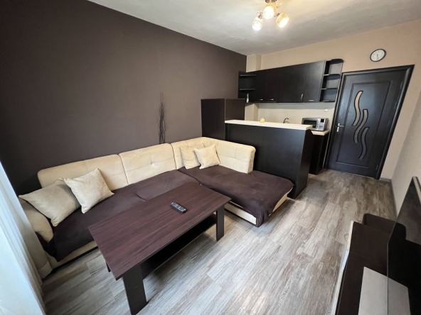 Дава се под наем Двустаен апартамент в Перник, Байкушева махала - 50 кв.м за 346.8 € - Снимка #1