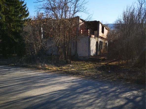 Къща в с. Кленовик, Област Перник - 80 кв.м за 287 €/кв.м - Снимка #1