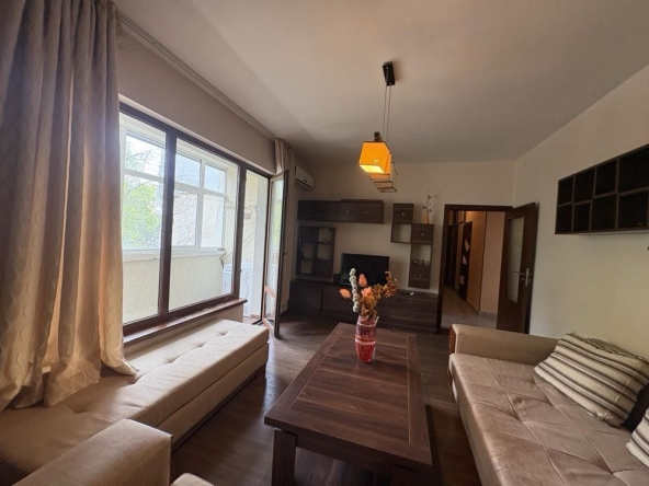 Дава се под наем Тристаен апартамент в Пловдив, Тракия - 110 кв.м за 459 € - Снимка #1