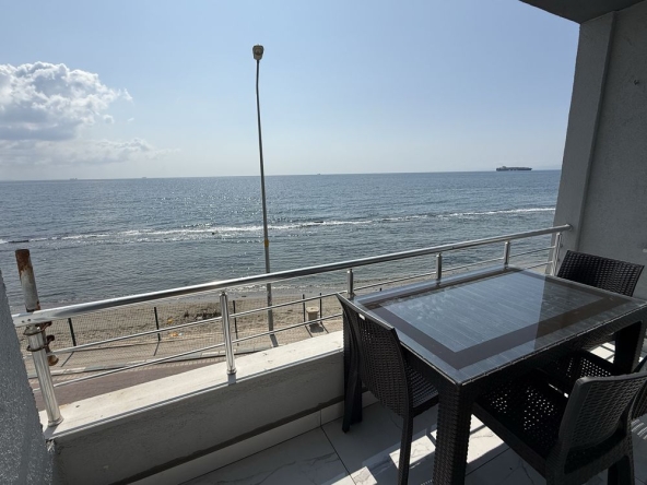 Дава се под наем Четиристаен апартамент в Бургас, Акациите - 130 кв.м за 765 € - Снимка #1