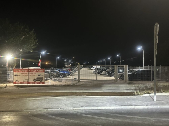 Дава се под наем Гараж / Паркомясто в Варна, Възраждане 1 - 20 кв.м за 40.8 € - Снимка #1