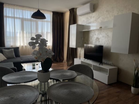 Дава се под наем Двустаен апартамент в Пловдив, Кършияка - 70 кв.м за 484.5 € - Снимка #1