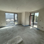 Тристаен апартамент в Търговище, Център - 84 кв.м за 1348 €/кв.м - Снимка #1