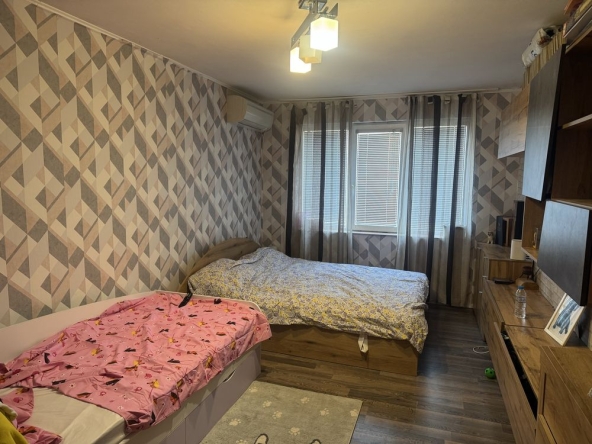 Двустаен апартамент в Радомир - 69 кв.м за 961 €/кв.м - Снимка #1