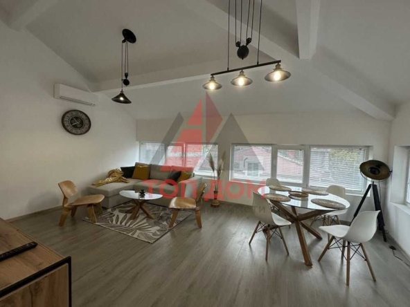 Дава се под наем Тристаен апартамент в Варна, Гръцка махала - 95 кв.м за 1000 € - Снимка #1