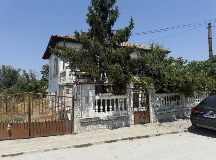 Къща в с. Йоаким Груево, Област Пловдив - 138 кв.м за 689 €/кв.м - Снимка #1