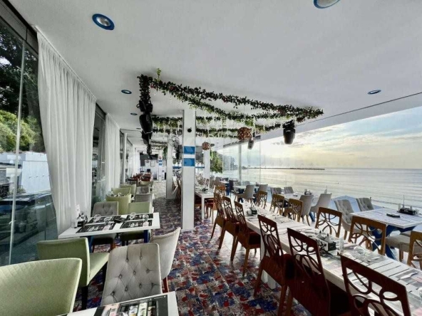 Заведение в Варна, Червен площад - 462 кв.м за 280 €/кв.м - Снимка #1