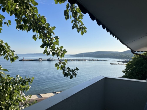 Дава се под наем Етаж от къща в Балчик - 200 кв.м за 229.5 € - Снимка #1