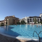 Дава се под наем Двустаен апартамент в Свети Влас - 68 кв.м за 105000 € - Снимка #1