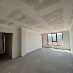 Тристаен апартамент в Казанлък - 103 кв.м за 1411 €/кв.м - Снимка #1