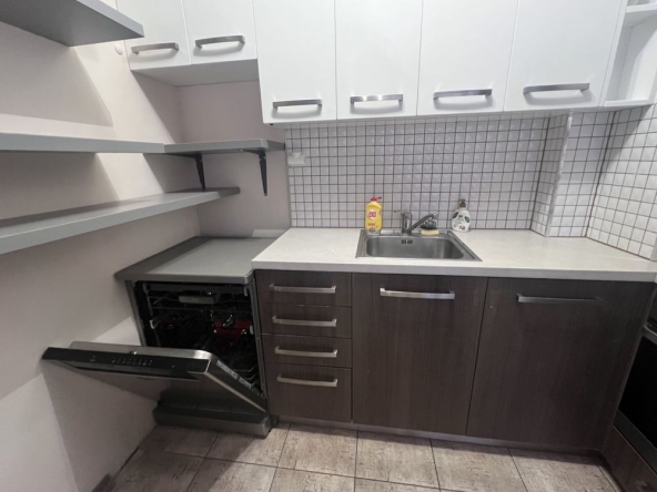 Дава се под наем Двустаен апартамент в Пловдив, Кършияка - 57 кв.м за 459 € - Снимка #1