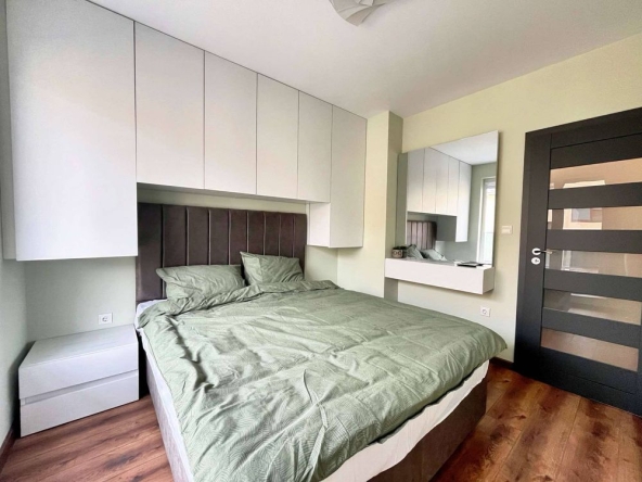 Дава се под наем Двустаен апартамент в Пловдив, Остромила - 72 кв.м за 499.8 € - Снимка #1