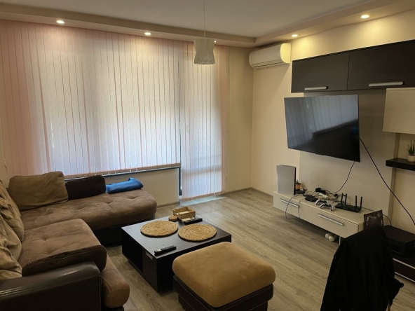 Дава се под наем Двустаен апартамент в Варна, Левски - 72 кв.м за 433.5 € - Снимка #1