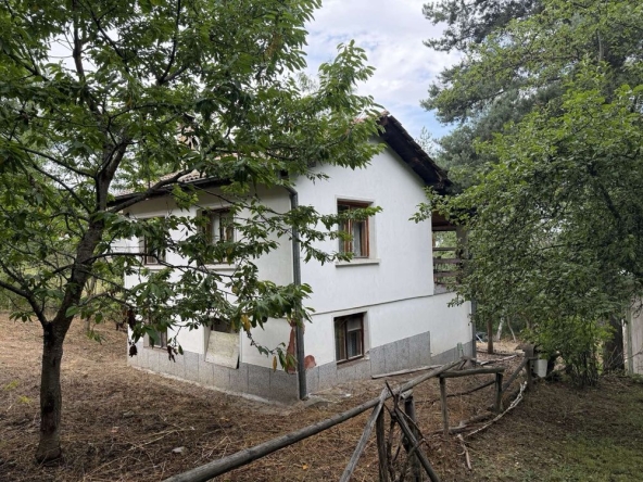 Къща в с. Дедово, Област Пловдив - 88 кв.м за 1137 €/кв.м - Снимка #1