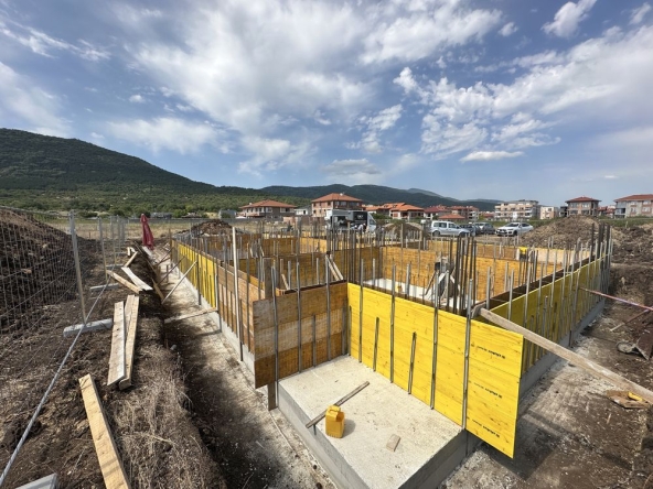 Двустаен апартамент в Асеновград - 109 кв.м за 725 €/кв.м - Снимка #1