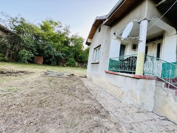 Къща в Плевен, Сторгозия - 84 кв.м за 571 €/кв.м - Снимка #1