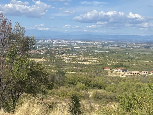 Земеделски имот в с. Брестник, Област Пловдив -  кв.м за 50 €/дка - Снимка #1