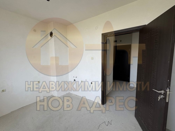 Двустаен апартамент в Търговище, Вароша - 76 кв.м за 1221 €/кв.м - Снимка #1