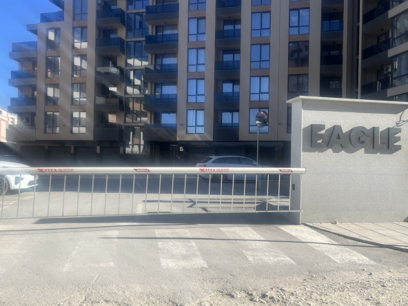 Тристаен апартамент в Пловдив, Западен - 134 кв.м за 1493 €/кв.м - Снимка #1