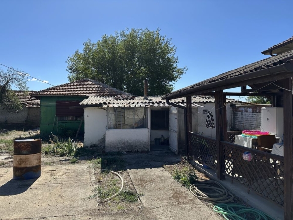 Къща в с. Горна махала, Област Пловдив - 76 кв.м за 369 €/кв.м - Снимка #1