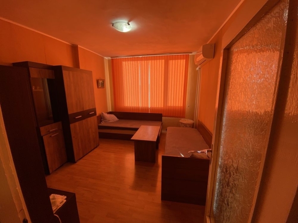 Дава се под наем Едностаен апартамент в Варна, Владислав Варненчик - 33 кв.м за 204 € - Снимка #1