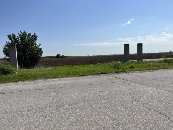 Парцел в с. Цалапица, Област Пловдив - 33600 кв.м за 0 €/кв.м - Снимка #1