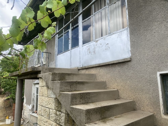 Къща в с. Брестовица, Област Русе - 100 кв.м за 250 €/кв.м - Снимка #1