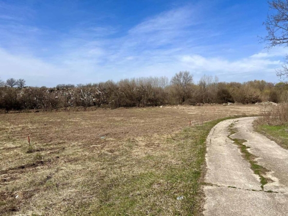 Парцел в Първомай - 10000 кв.м за 4 €/кв.м - Снимка #1