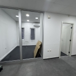 Дава се под наем Офис в Перник, Център - 20 кв.м за 255 € - Снимка #1