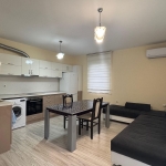 Дава се под наем Двустаен апартамент в Търговище, Център - 60 кв.м за 331.5 € - Снимка #1