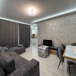 Дава се под наем Двустаен апартамент в Търговище, Център - 60 кв.м за 306 € - Снимка #1