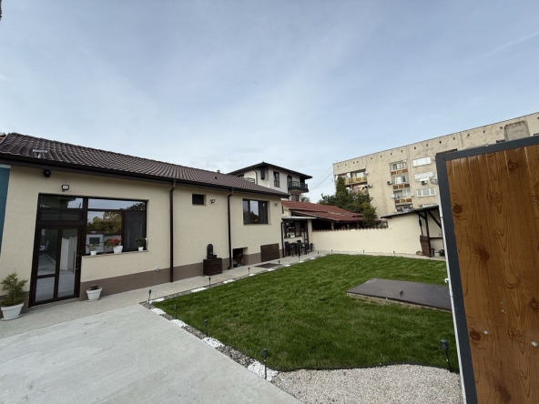 Къща в Свиленград - 300 кв.м за 567 €/кв.м - Снимка #1