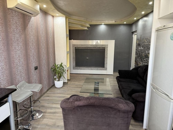 Дава се под наем Тристаен апартамент в София, Бенковски - 65 кв.м за 537 € - Снимка #1