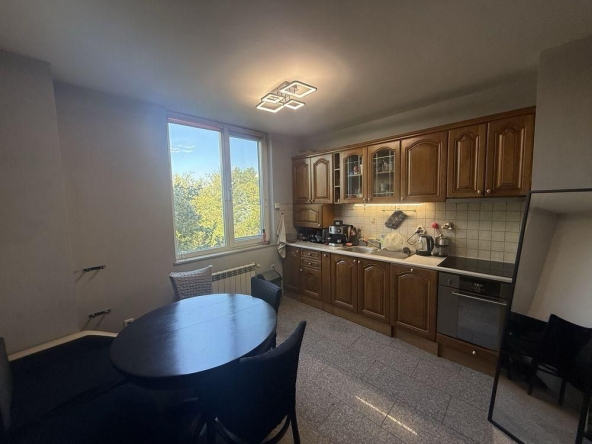 Дава се под наем Тристаен апартамент в София, Павлово - 60 кв.м за 713.49 € - Снимка #1