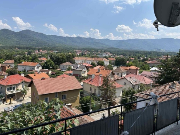 Многостаен апартамент в Вършец - 120 кв.м за 567 €/кв.м - Снимка #1