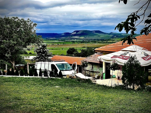 Къща в с. Петров дол, Област Варна - 150 кв.м за 1667 €/кв.м - Снимка #1