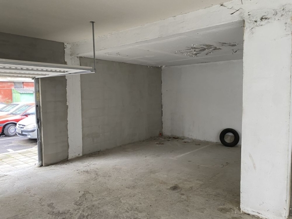 Дава се под наем Гараж / Паркомясто в Бургас, Възраждане - 15 кв.м за 30.6 € - Снимка #1