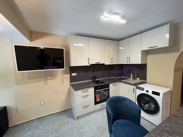 Дава се под наем Двустаен апартамент в Варна, Център - 50 кв.м за 423.3 € - Снимка #1