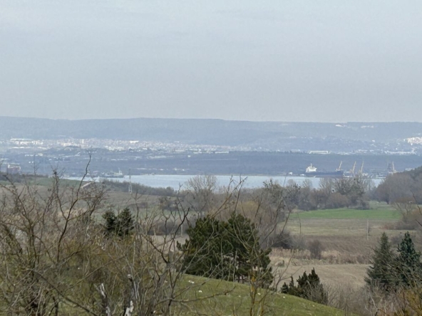 Земеделски имот в с. Константиново, Област Варна -  кв.м за 11500 €/дка - Снимка #1