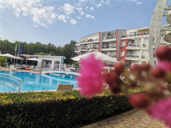 Двустаен апартамент в с. Лозенец, Област Бургас - 50 кв.м за 1400 €/кв.м - Снимка #1